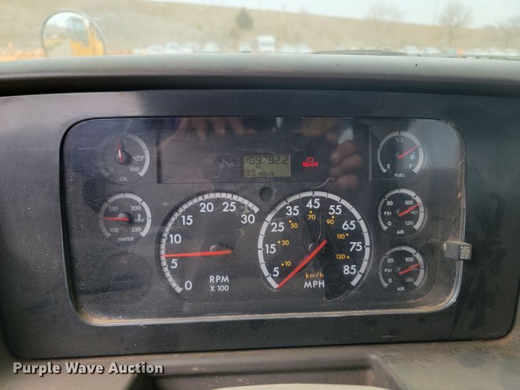 image for item LV9423 2008 Sterling LT9500  vacuum truck