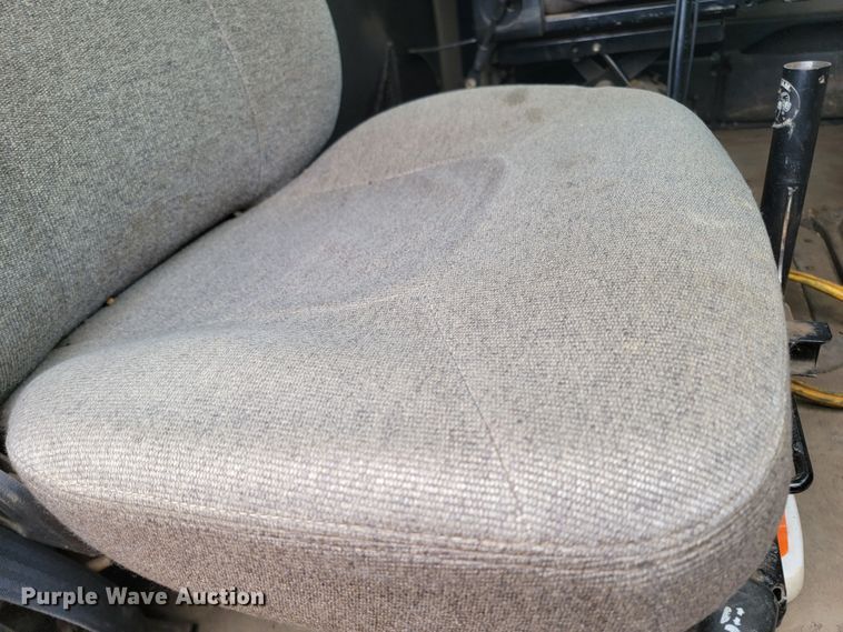 image for item LV9423 2008 Sterling LT9500  vacuum truck