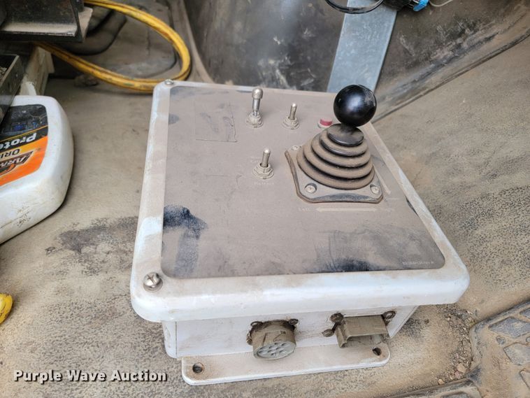 image for item LV9423 2008 Sterling LT9500  vacuum truck