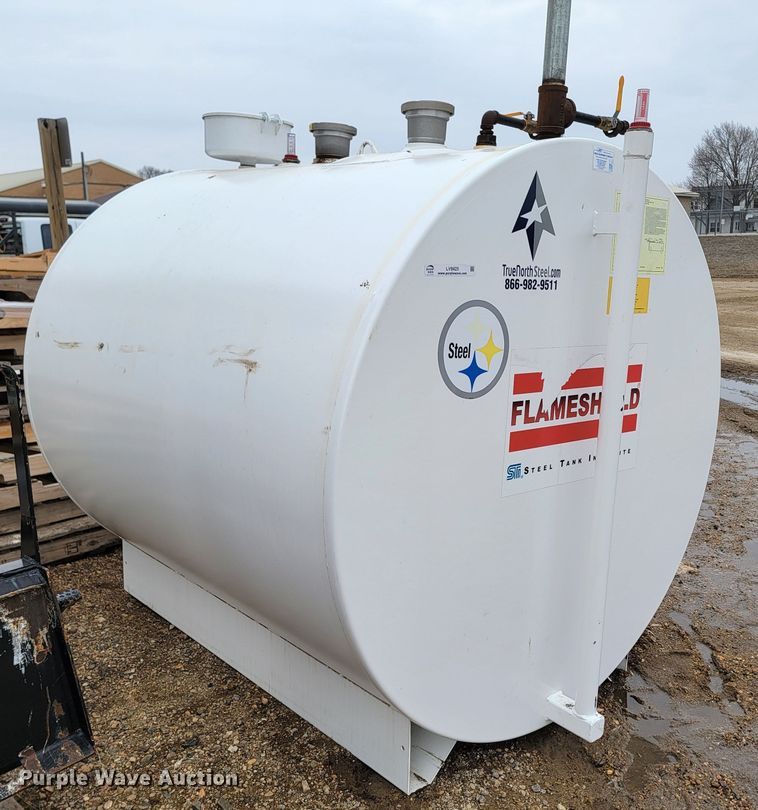 image for item LV9425 True North Steel  fuel tank