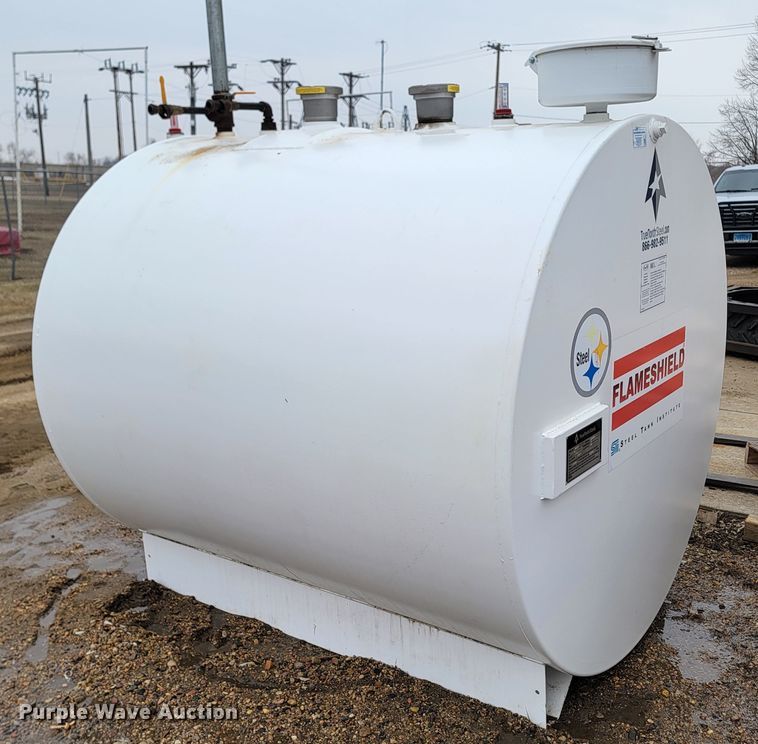 image for item LV9425 True North Steel  fuel tank