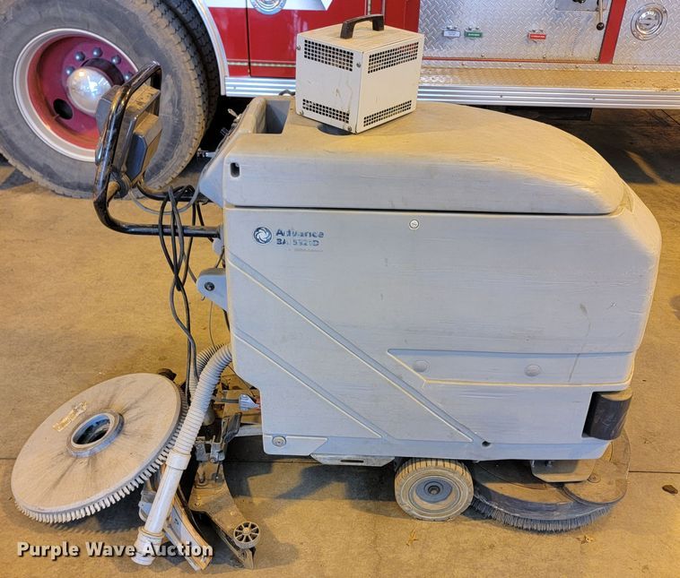 image for item LV9427 Advance BA 5321D  floor scrubber