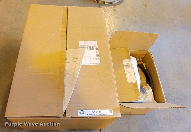 image for item LV9431 Hillyard Arsenal  dispenser