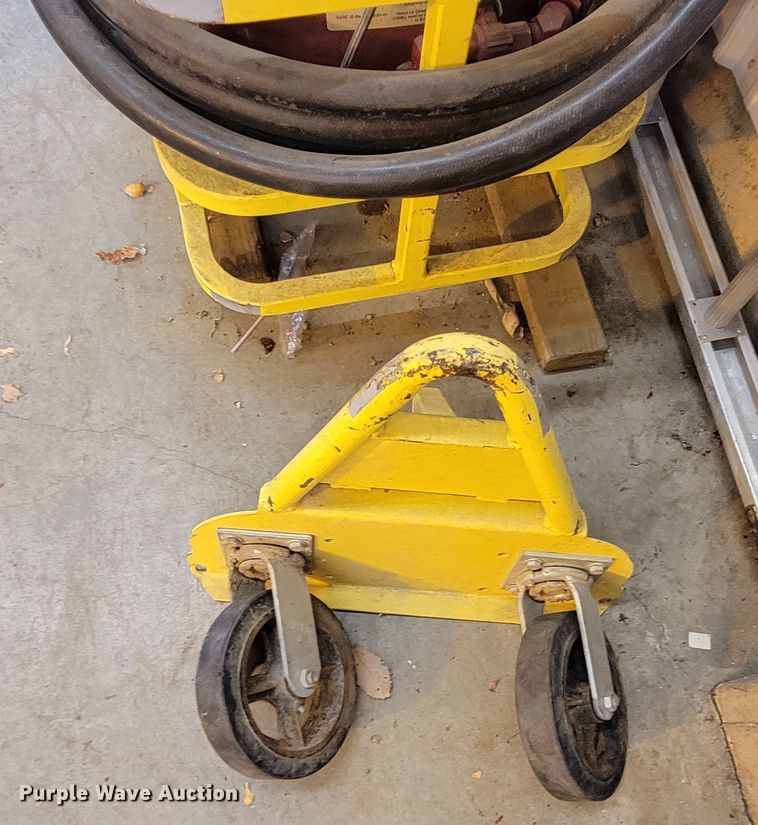 image for item LV9438 Tri-Max 30  compressed air foam system