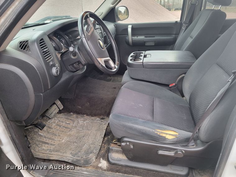 image for item LV9439 2009 Chevrolet Silverado 1500  Crew Cab pickup truck