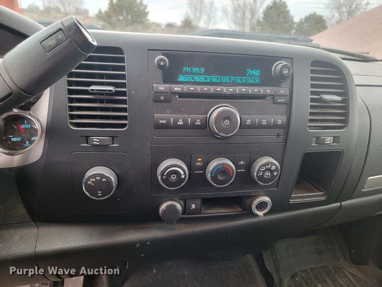 image for item LV9439 2009 Chevrolet Silverado 1500  Crew Cab pickup truck