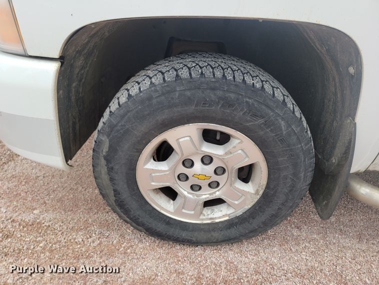 image for item LV9439 2009 Chevrolet Silverado 1500  Crew Cab pickup truck