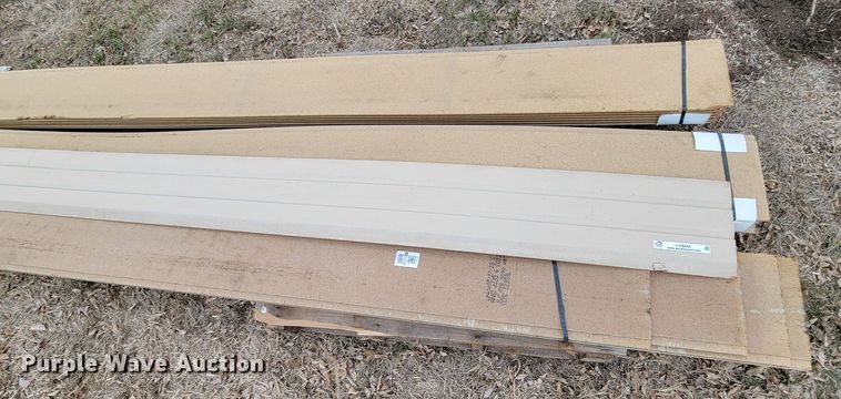 image for item LV9443 Approximately 18 120 Series Lap-T4 siding