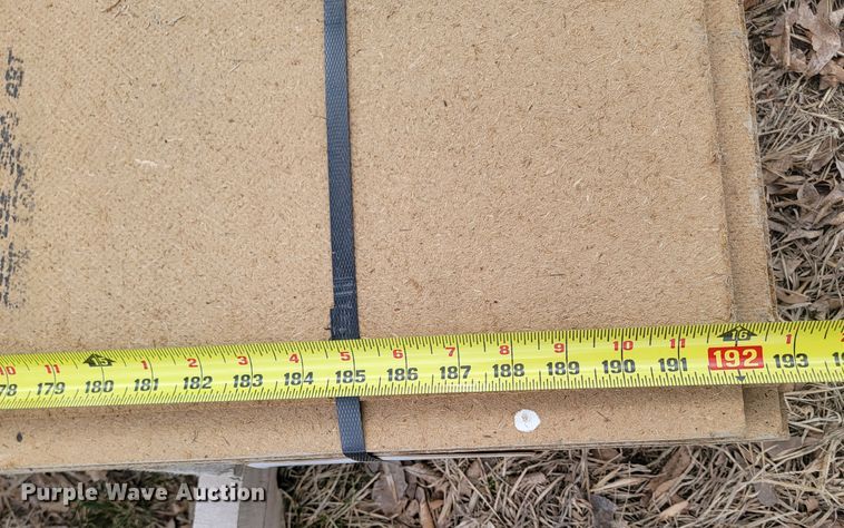 image for item LV9443 Approximately 18 120 Series Lap-T4 siding