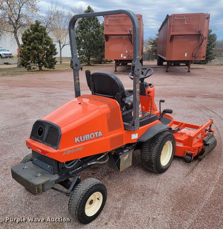 image for item LV9444 Kubota F2680  lawn mower