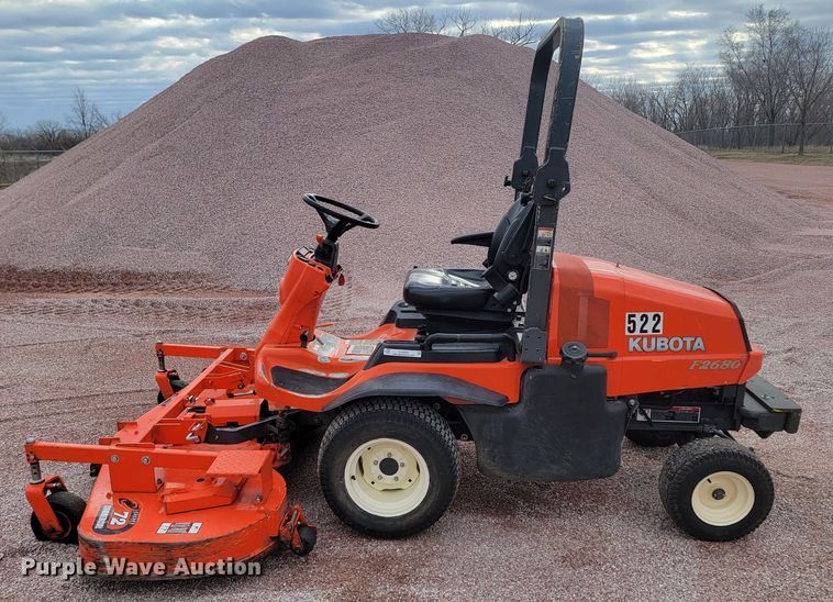 image for item LV9444 Kubota F2680  lawn mower