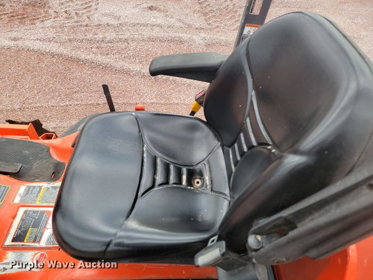 image for item LV9444 Kubota F2680  lawn mower