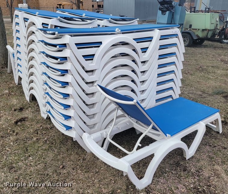 image for item LV9445 (30) pool lounge chairs