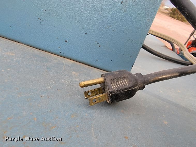 image for item LV9447 Universal  sandblasting cabinet