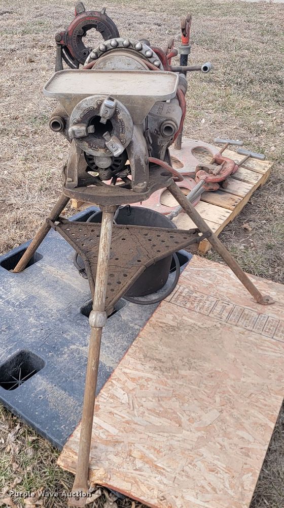 image for item LV9448 Ridgid 300  pipe threader