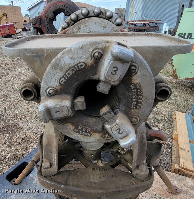 image for item LV9448 Ridgid 300  pipe threader