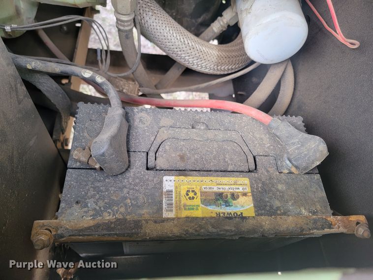 image for item LV9449 Sullair 185  air compressor