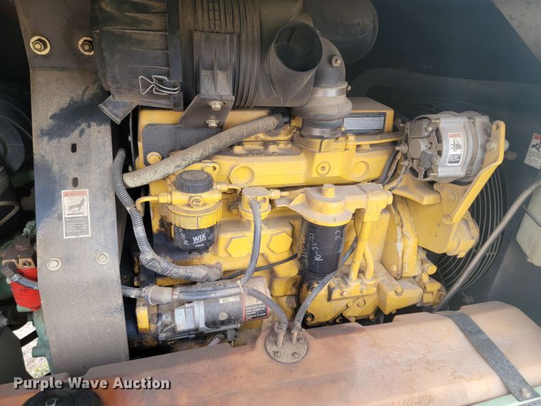 image for item LV9449 Sullair 185  air compressor