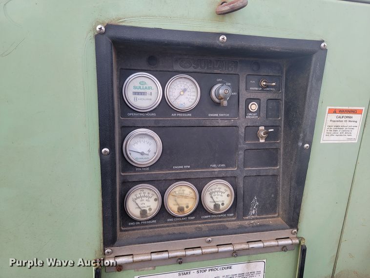 image for item LV9449 Sullair 185  air compressor