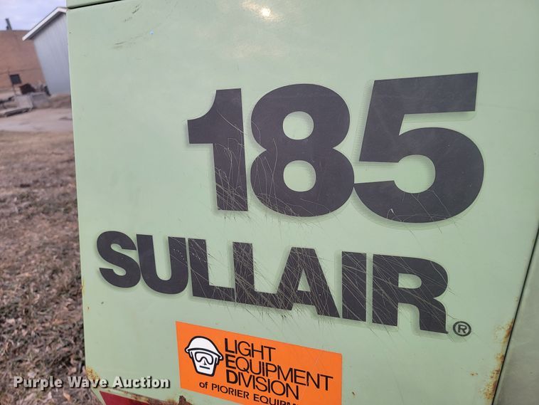 image for item LV9449 Sullair 185  air compressor