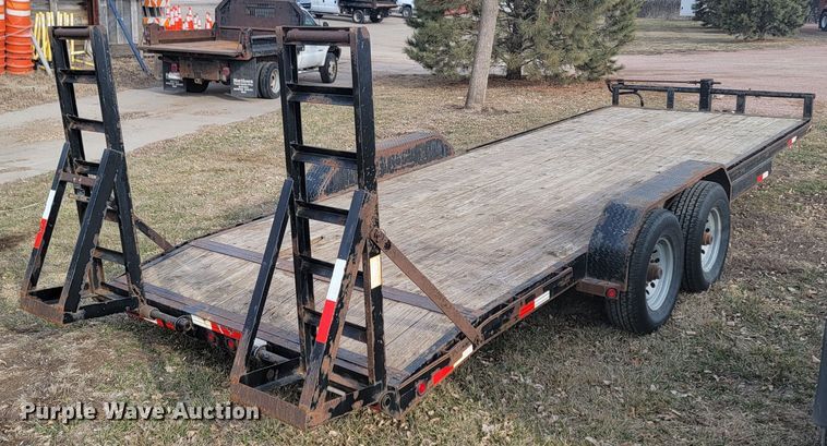 image for item LV9450 2008 Lamar  equipment trailer