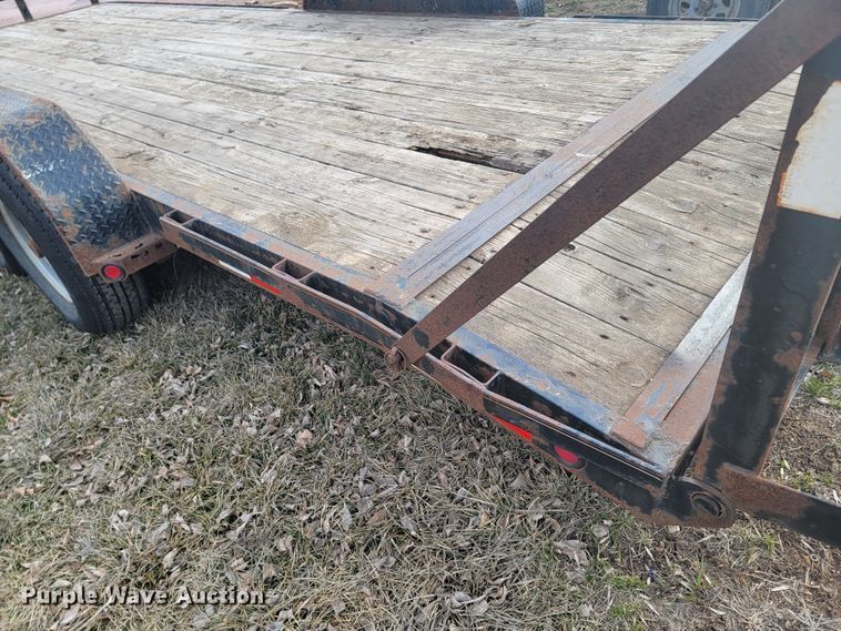 image for item LV9450 2008 Lamar  equipment trailer