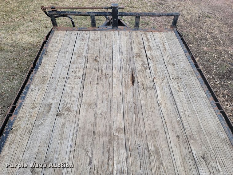 image for item LV9450 2008 Lamar  equipment trailer