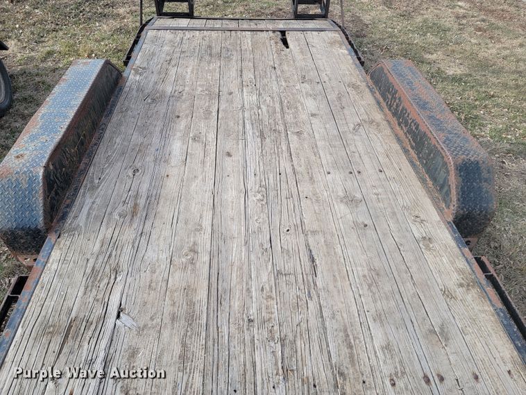 image for item LV9450 2008 Lamar  equipment trailer