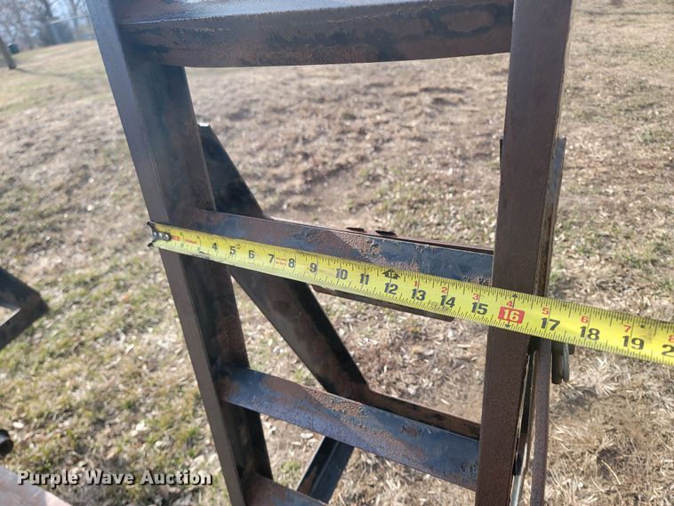 image for item LV9450 2008 Lamar  equipment trailer