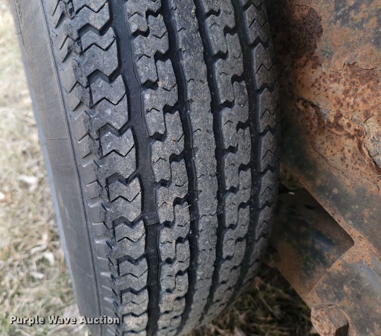 image for item LV9450 2008 Lamar  equipment trailer