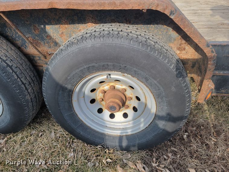 image for item LV9450 2008 Lamar  equipment trailer