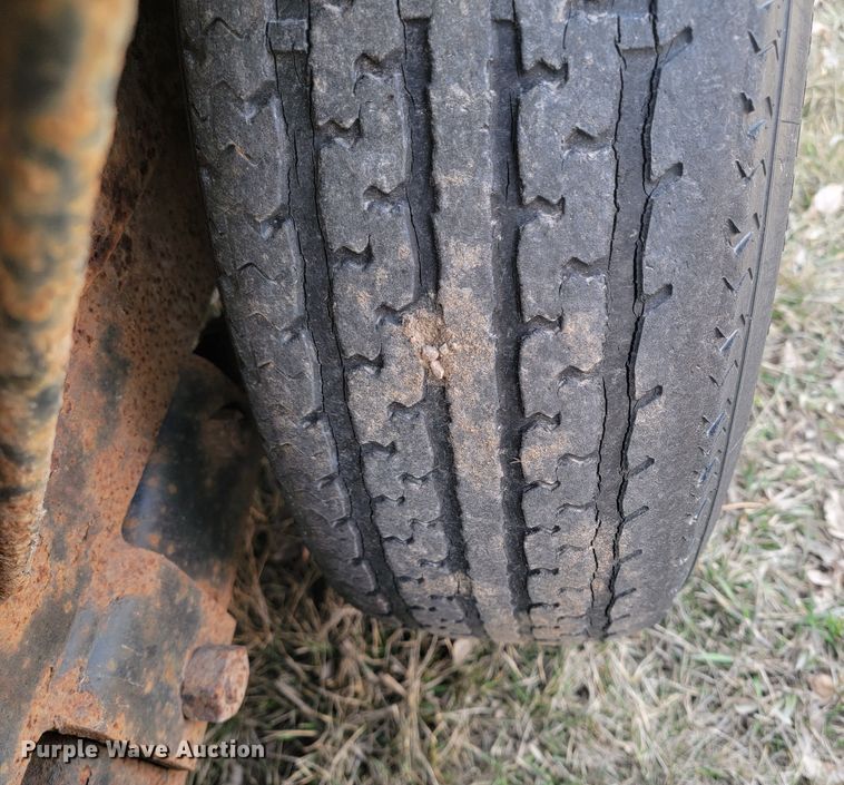 image for item LV9450 2008 Lamar  equipment trailer