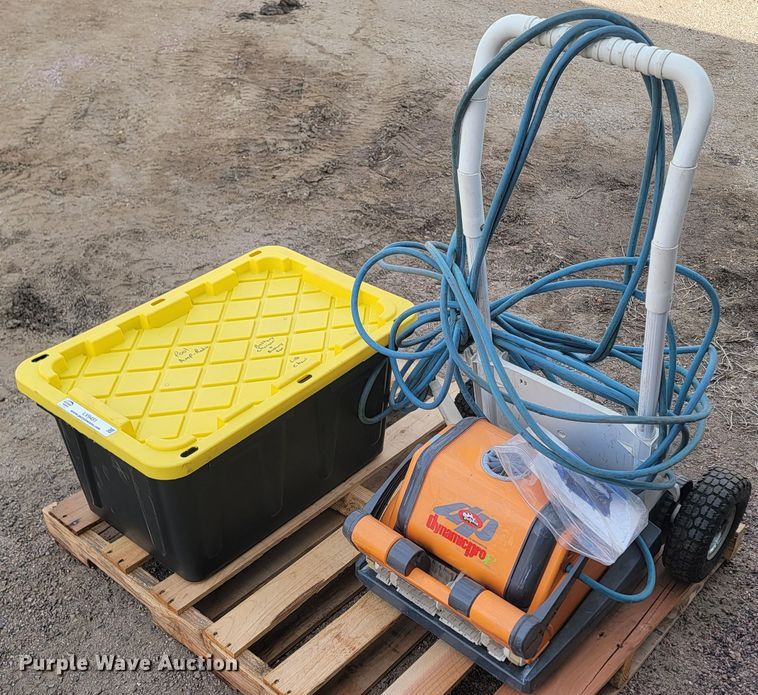 image for item LV9451 Dolphin DynamicPro X  pool vacuum