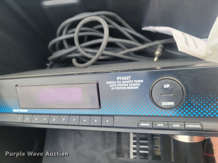 image for item LV9451 Dolphin DynamicPro X  pool vacuum