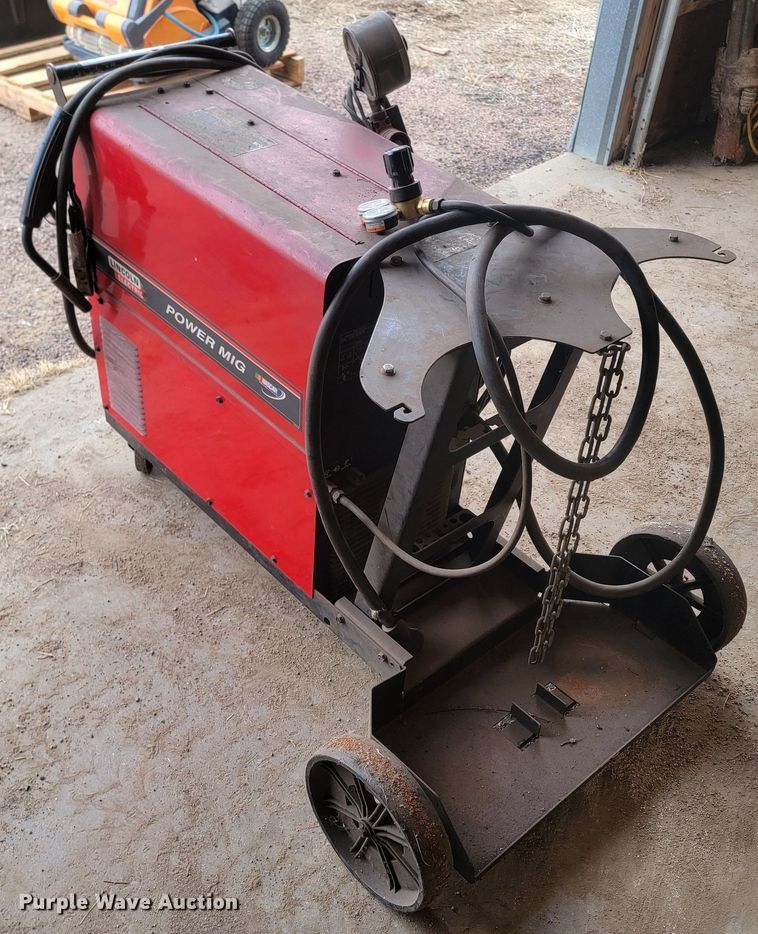 image for item LV9452 Lincoln Electric Power Mig 200  welder