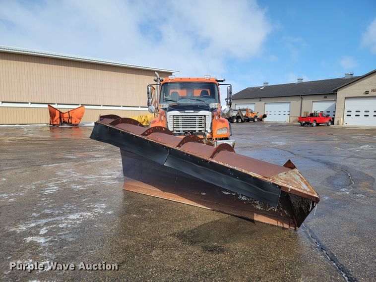 image for item LV9455 2010 Freightliner Business Class M2  dump truck