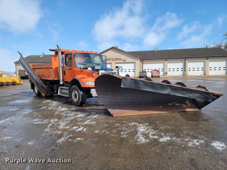 image for item LV9455 2010 Freightliner Business Class M2  dump truck