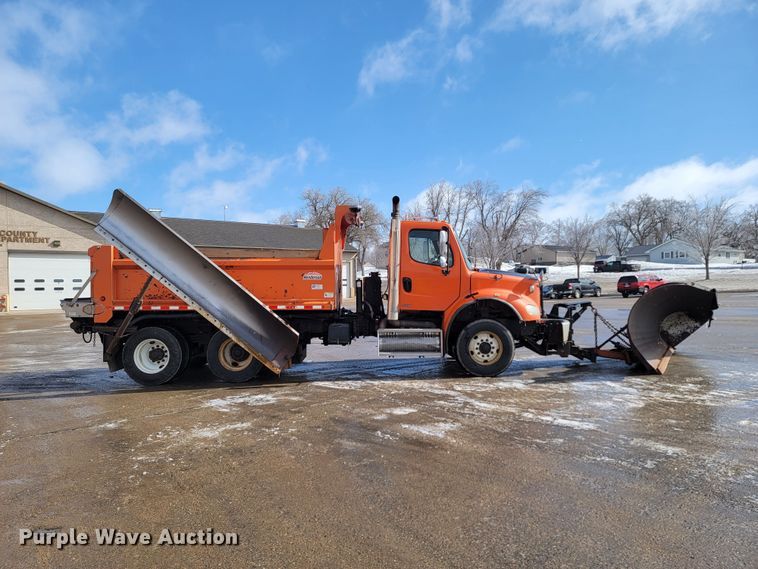 image for item LV9455 2010 Freightliner Business Class M2  dump truck