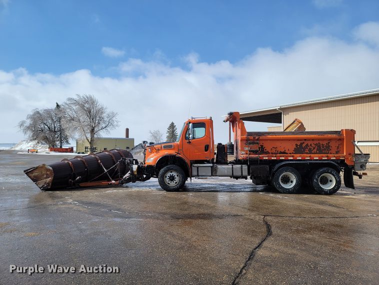 image for item LV9455 2010 Freightliner Business Class M2  dump truck
