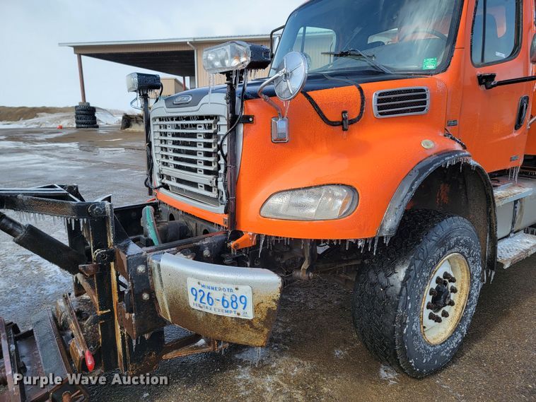 image for item LV9455 2010 Freightliner Business Class M2  dump truck