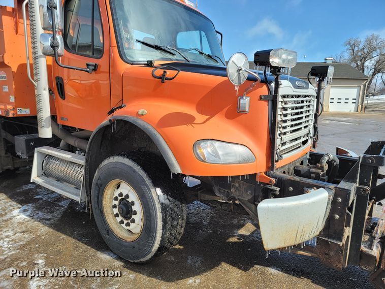 image for item LV9455 2010 Freightliner Business Class M2  dump truck