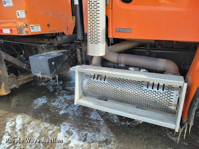 image for item LV9455 2010 Freightliner Business Class M2  dump truck