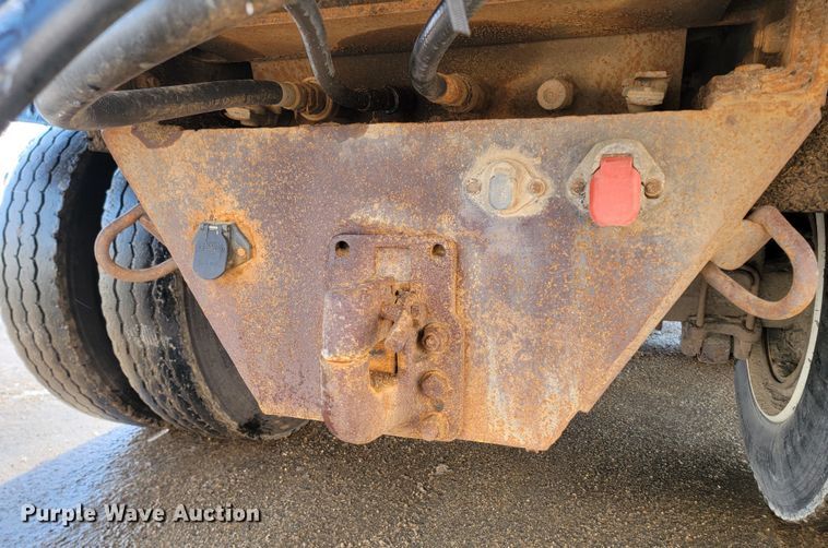 image for item LV9455 2010 Freightliner Business Class M2  dump truck