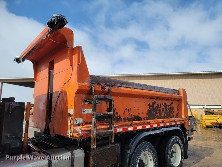 image for item LV9455 2010 Freightliner Business Class M2  dump truck