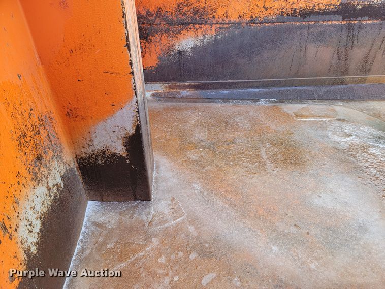 image for item LV9455 2010 Freightliner Business Class M2  dump truck