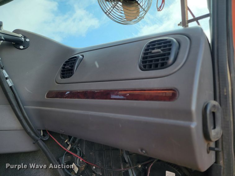 image for item LV9455 2010 Freightliner Business Class M2  dump truck