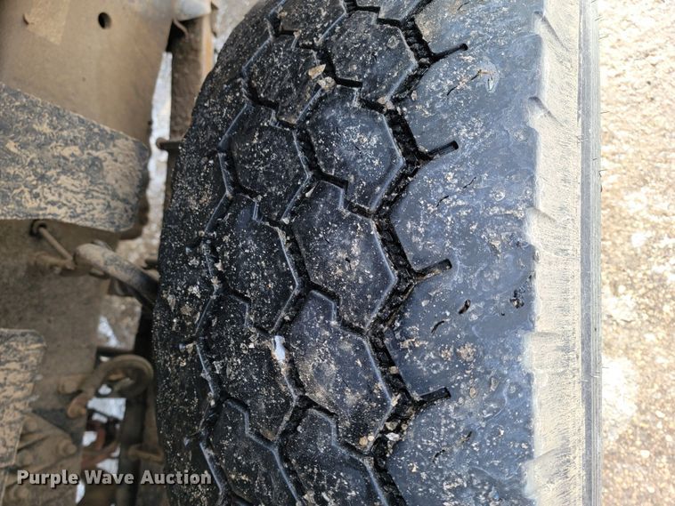 image for item LV9455 2010 Freightliner Business Class M2  dump truck