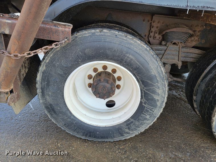 image for item LV9455 2010 Freightliner Business Class M2  dump truck