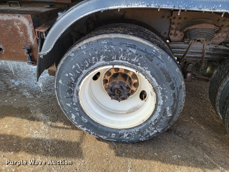 image for item LV9455 2010 Freightliner Business Class M2  dump truck