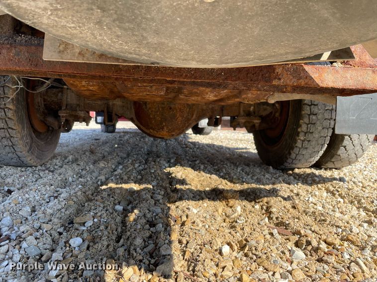 image for item MA9935 2001 Ford F550 Super Duty XL  truck cab and chassis